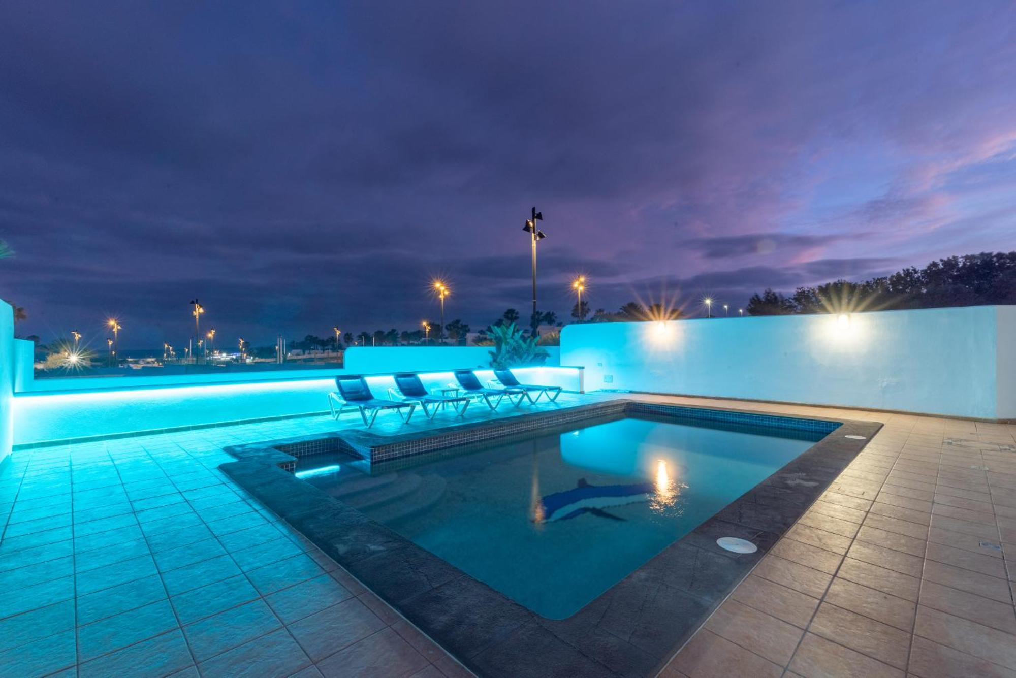 Villa Michelle - LH114 By Villas Now Ltd Playa Blanca  Esterno foto