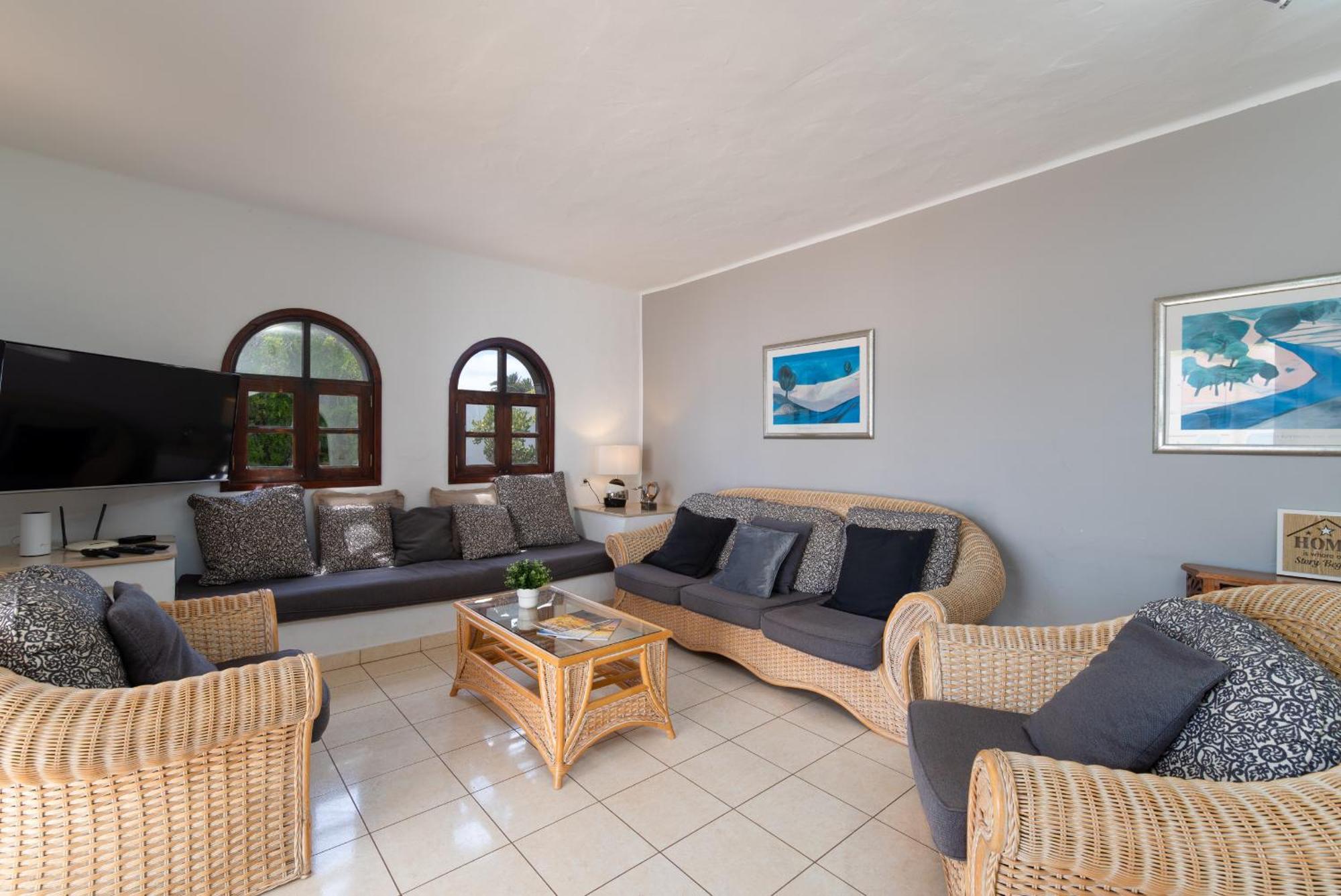 Villa Michelle - LH114 By Villas Now Ltd Playa Blanca  Esterno foto