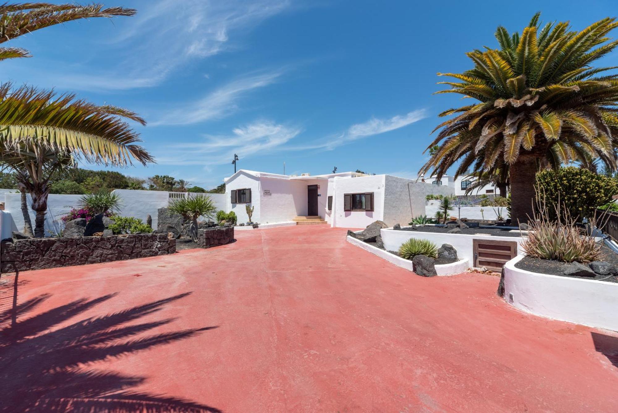 Villa Michelle - LH114 By Villas Now Ltd Playa Blanca  Esterno foto