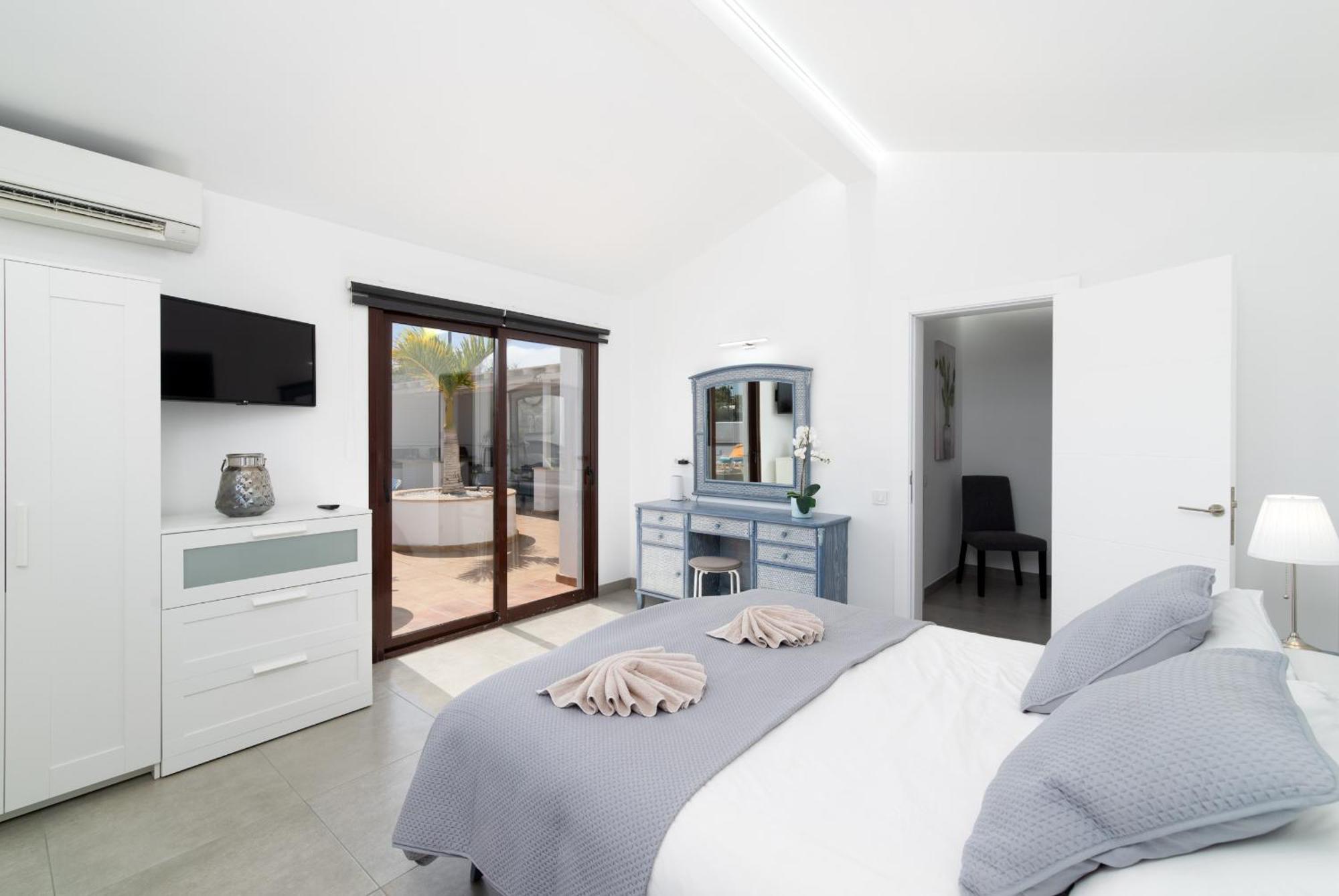 Villa Michelle - LH114 By Villas Now Ltd Playa Blanca  Esterno foto