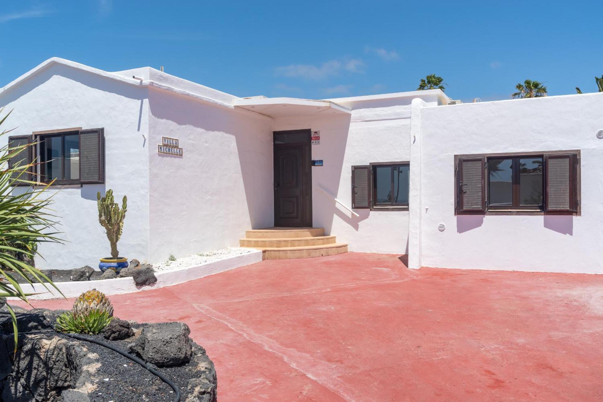 Villa Michelle - LH114 By Villas Now Ltd Playa Blanca  Esterno foto